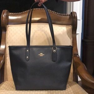 Coach zip tote bag